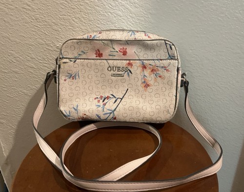 Guess floral zip crossbody - floral,
