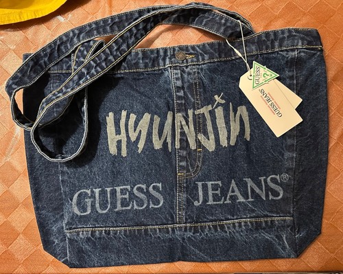 Hyunjin guess jeans tote - guess,